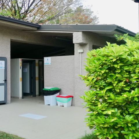 Stellplatz - Stellplatz mit Seeblick 60 m²