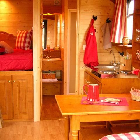 LODGE 5 Personen - Wohnwagen ( Aufenthalt Deluxe ) mit Klimaanlage / mit Frühstück / 2 pax inclusive / Spa privat als Option