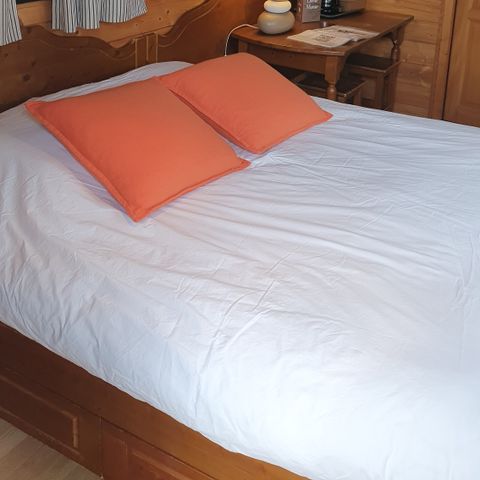 LODGE 2 Personen - Klimatisierter Hotelwagen mit Frühstück / Privates Spa optional