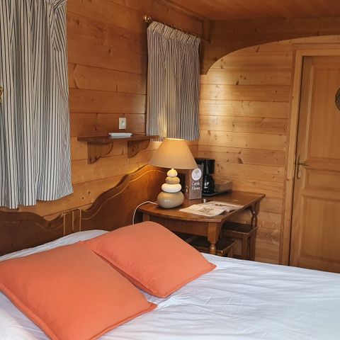LODGE 2 Personen - Klimatisierter Hotelwagen mit Frühstück / Privates Spa optional