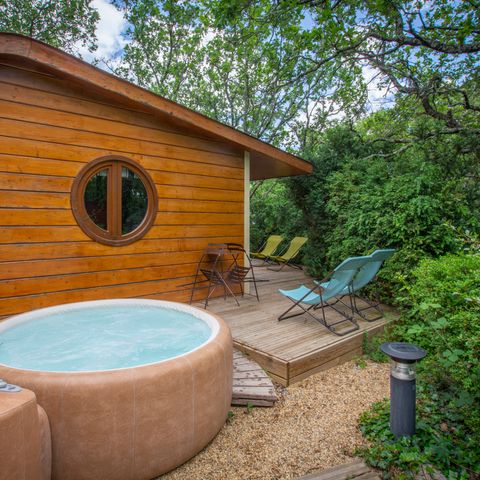 Chalet 5 Personen - Cabane de Sam mit Klimaanlage ( kleines Familienhaus, privates Spa auf der Terrasse ) / 5 Pers. inkl.