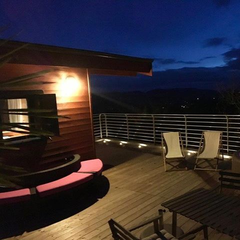 AUßERGEWÖHNLICHE UNTERKUNFT 2 Personen - Suite Nid d'Amour et Spa ( die ultimative Raffinesse in den Baumwipfeln speziell für Paare ) / 2 Pers. inbegriffen