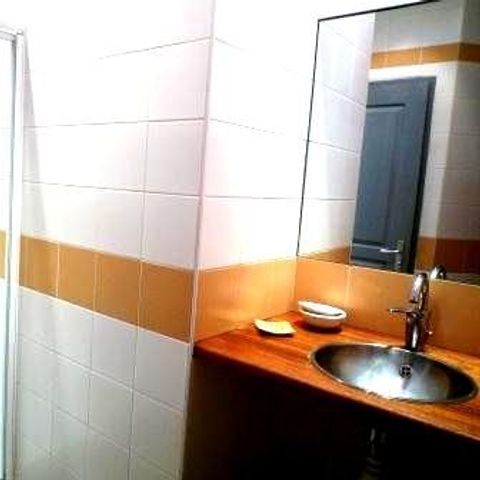 LANDHAUS 4 Personen - Außerhalb der Domäne, Dorfhaus Ausgestattete Unterkunft für 4 Pers. / Zugang zum Pool optional