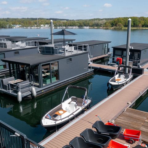 LODGE 6 Personen - Hausboot 4-6 Personen (mit Whirlpool)