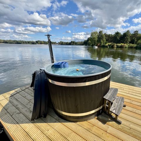 LODGE 6 Personen - Hausboot 4-6 Personen (mit Dachterrasse und Whirlpool)