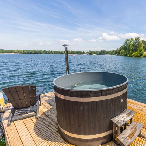 LODGE 6 Personen - Hausboot mit XL-Whirlpool