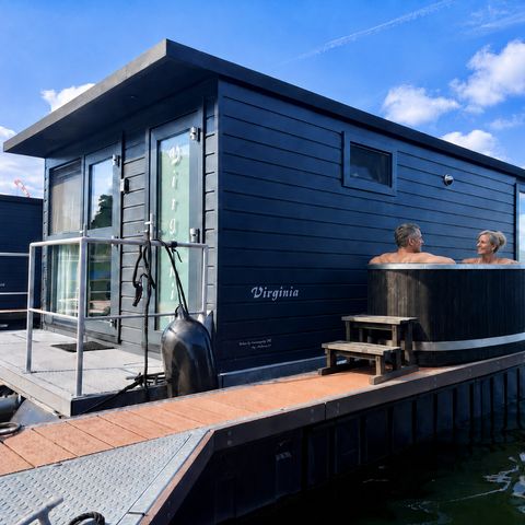 LODGE 6 Personen - Hausboot mit Duo-Whirlpool