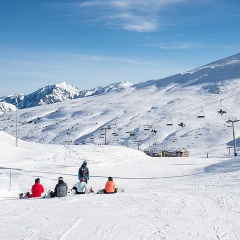 Pierre & Vacances Hotel Austria - Camping Andorra - Image N°2