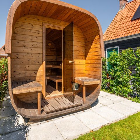 Villa 6 Personen - Paris mit Whirlpool und Fass-Sauna