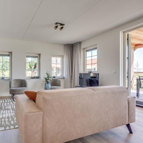 Villa 6 Personen - Villa am Wasser mit Whirlpool