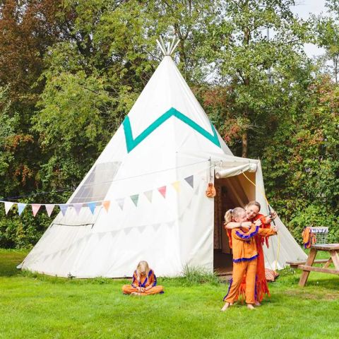 AUßERGEWÖHNLICHE UNTERKUNFT 4 Personen - Tipi Jippi Tipi