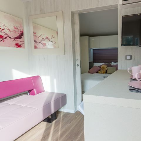 Mobilheim 2 Personen - Comfort | 1 Zi. | 2 Pers. | Erhöhte Terrasse | Klima | TV