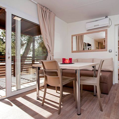 Mobilheim 6 Personen - Mobilheim | Comfort | 2 Zi. | 4/6 Pers. | Hochterrasse | 2 Bäder | Klimaanlage | TV