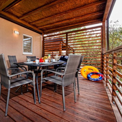Mobilheim 6 Personen - Mobilheim | Comfort | 3 Zi. | 6 Pers. | Erhöhte Terrasse | 2 Bäder | Klimaanlage | TV